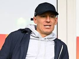 verein bestreitet vorfall: aufgebrachter arjen robben sorgt mit rüpel-aktion für wirbel